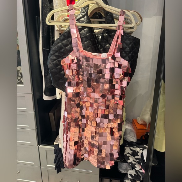Oseree metallic dress in medium. Wore 1x. Pink color. Fits true to size. - Picture 4 of 6